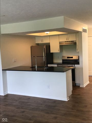 6018 Southbay Drive, Indianapolis, IN 46250