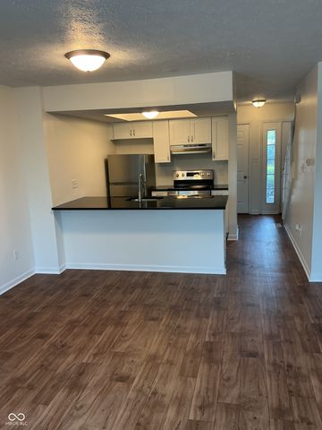 6018 Southbay Drive, Indianapolis, IN 46250