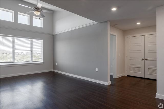 2401 E Oltorf Street 170, Austin, TX 78741