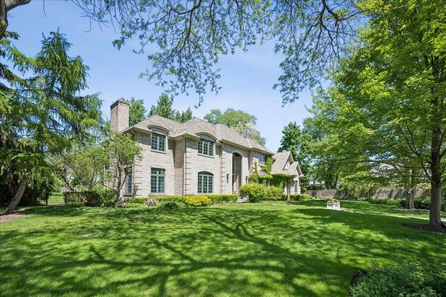 605 Skokie Lane S, Glencoe, IL 60022