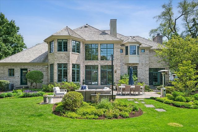 605 Skokie Lane S, Glencoe, IL 60022