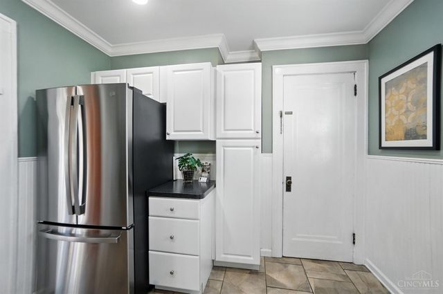 4305 Kenmore Avenue, Cincinnati, OH 45227