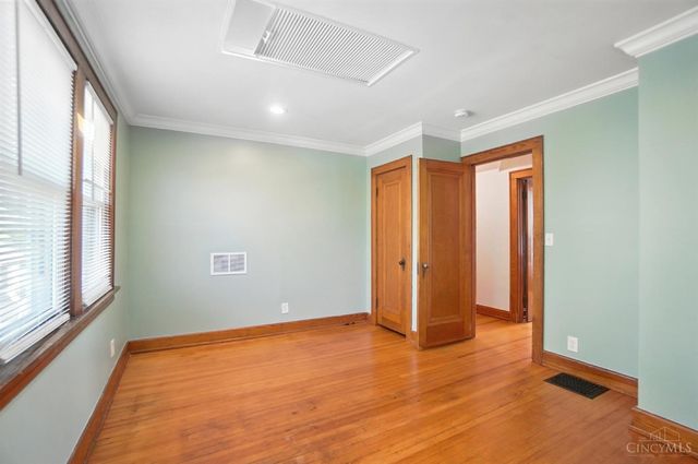 4305 Kenmore Avenue, Cincinnati, OH 45227
