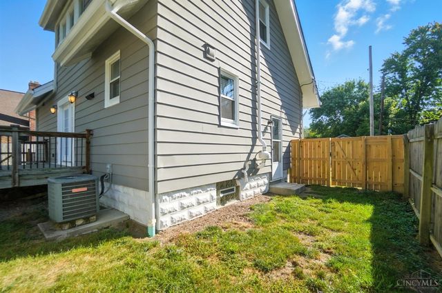 4305 Kenmore Avenue, Cincinnati, OH 45227