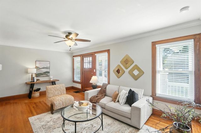 4305 Kenmore Avenue, Cincinnati, OH 45227