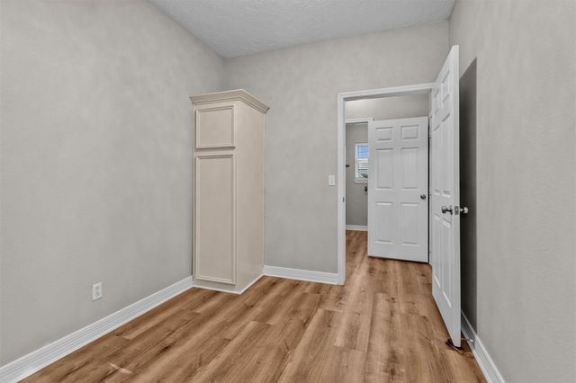 1187 Oak Lane, Conroe, TX 77316