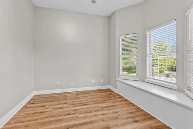 1187 Oak Lane, Conroe, TX 77316