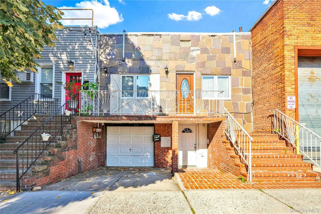 48-12 37 Street, Long Island City, NY 11101