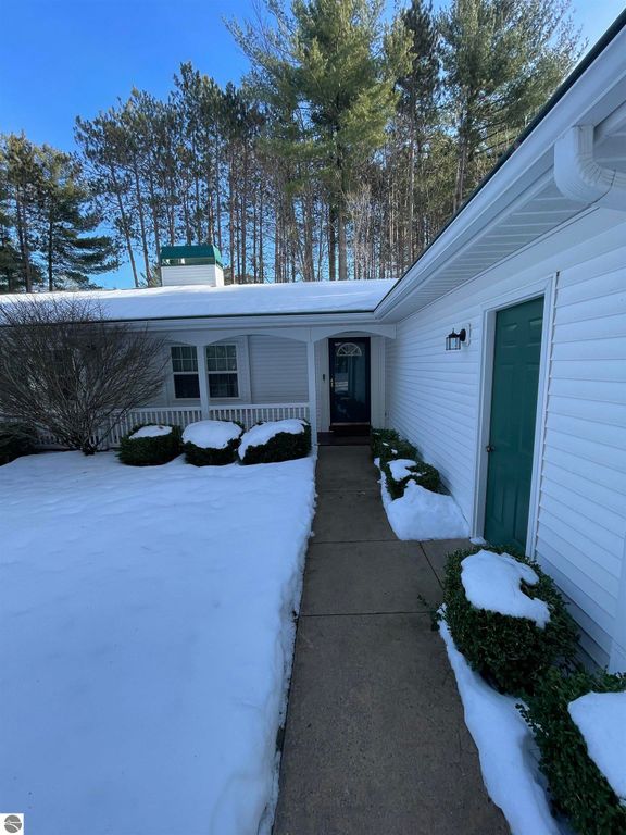 Image 11 of property listing at 5591 Millbrook Drive # 45, Williamsburg, MI 49690