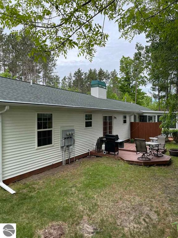 Image 9 of property listing at 5591 Millbrook Drive # 45, Williamsburg, MI 49690