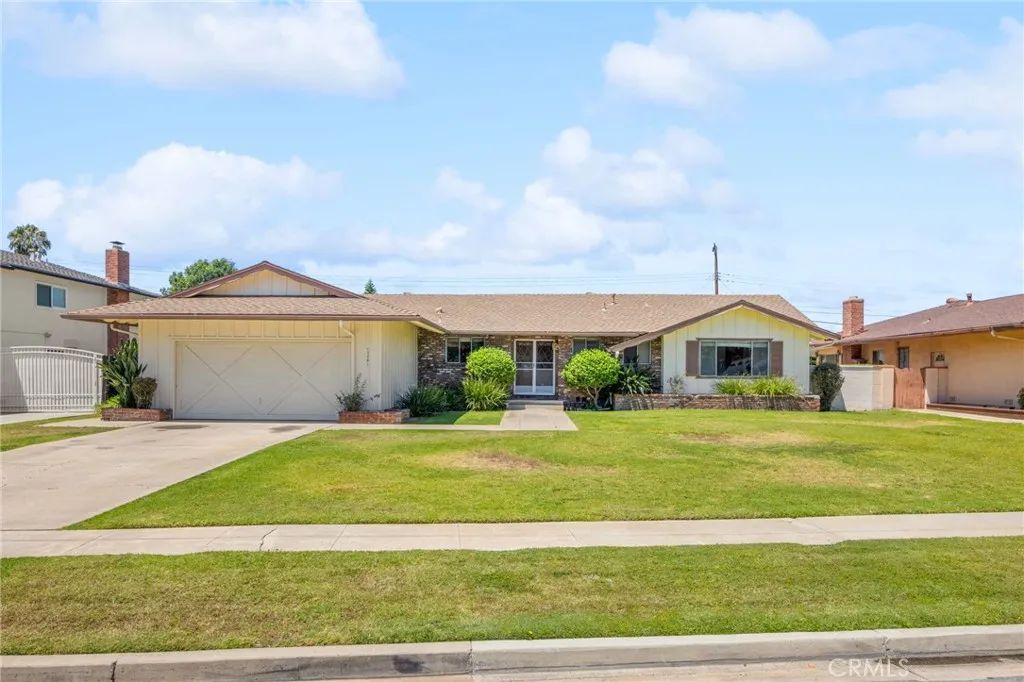 13381 Malena, Santa Ana, CA 92705