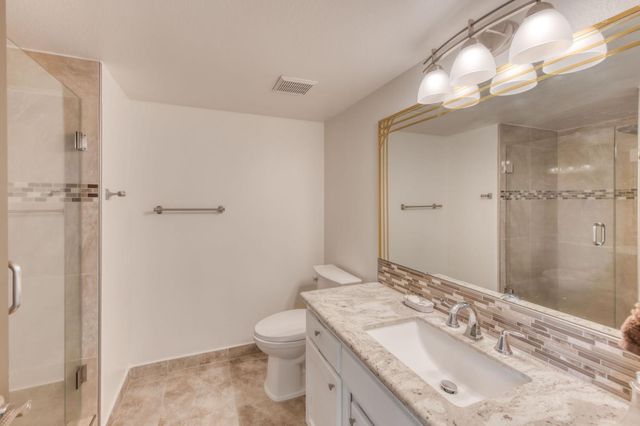 1917 E Serena Avenue, Fresno, CA 93720