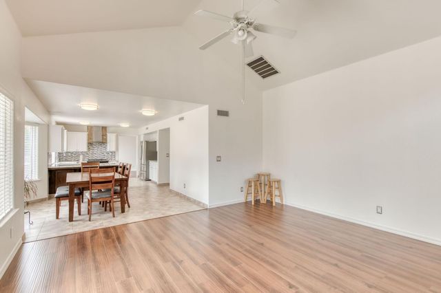 1917 E Serena Avenue, Fresno, CA 93720