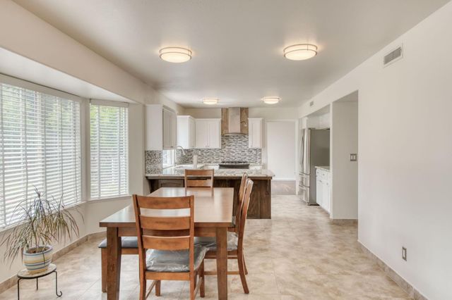 1917 E Serena Avenue, Fresno, CA 93720