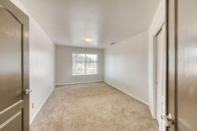 1917 E Serena Avenue, Fresno, CA 93720