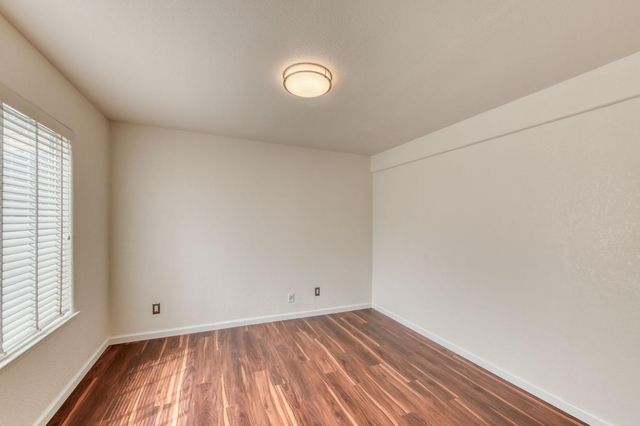 1917 E Serena Avenue, Fresno, CA 93720