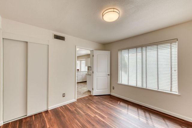 1917 E Serena Avenue, Fresno, CA 93720