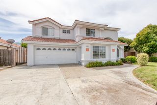 1917 E Serena Avenue, Fresno, CA 93720