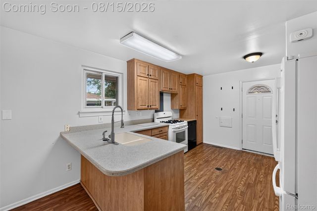 5036 Harrison Street, Wayne, MI 48184