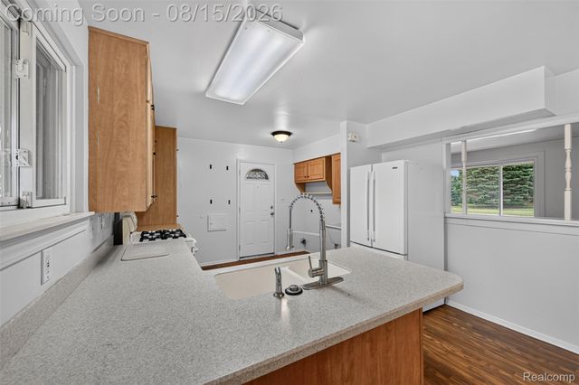 5036 Harrison Street, Wayne, MI 48184