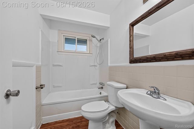 5036 Harrison Street, Wayne, MI 48184