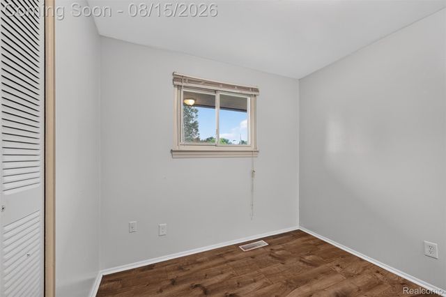 5036 Harrison Street, Wayne, MI 48184