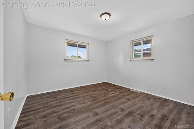 5036 Harrison Street, Wayne, MI 48184