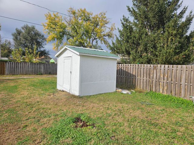 1722 S 9TH Street, Council Bluffs, IA 51501