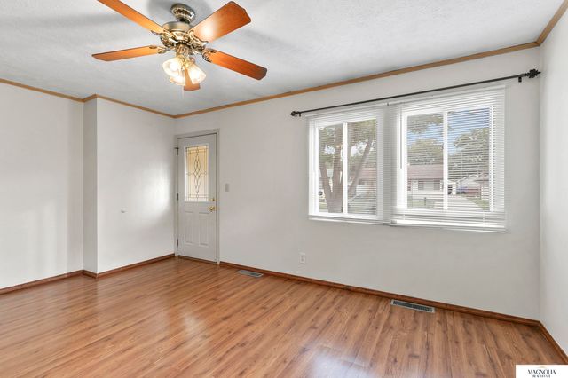 4624 Gladstone Street, Lincoln, NE 68504