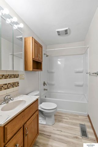 4624 Gladstone Street, Lincoln, NE 68504