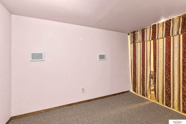 4624 Gladstone Street, Lincoln, NE 68504