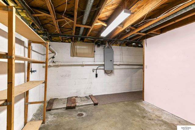 4624 Gladstone Street, Lincoln, NE 68504