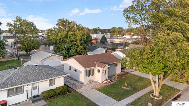 4624 Gladstone Street, Lincoln, NE 68504