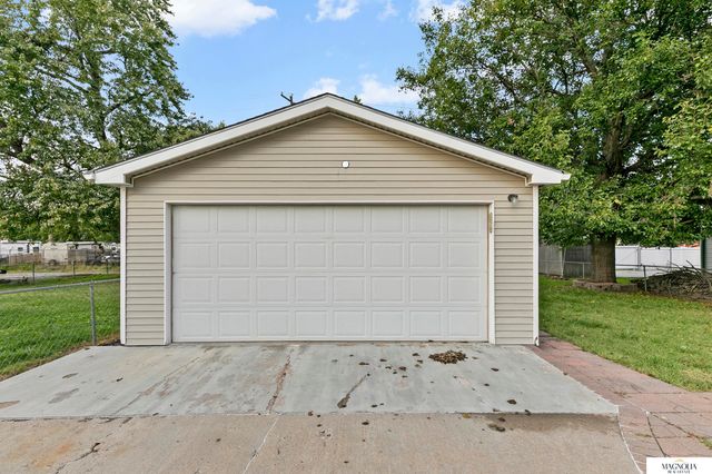 4624 Gladstone Street, Lincoln, NE 68504