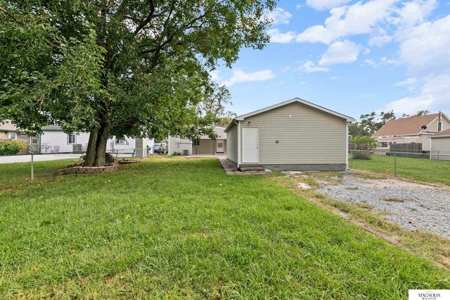 4624 Gladstone Street, Lincoln, NE 68504