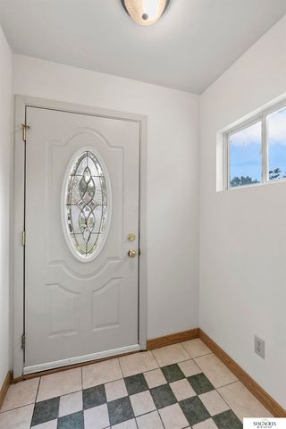 4624 Gladstone Street, Lincoln, NE 68504