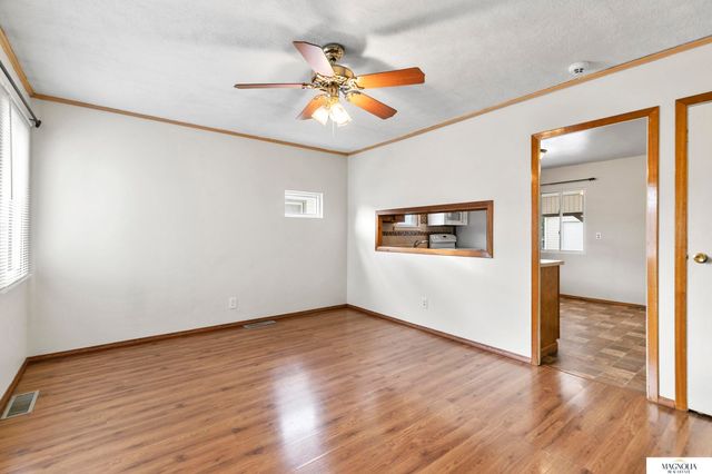 4624 Gladstone Street, Lincoln, NE 68504