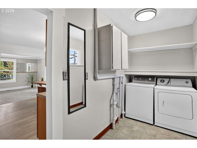 3929 Se 70TH Ave, Portland, OR 97206