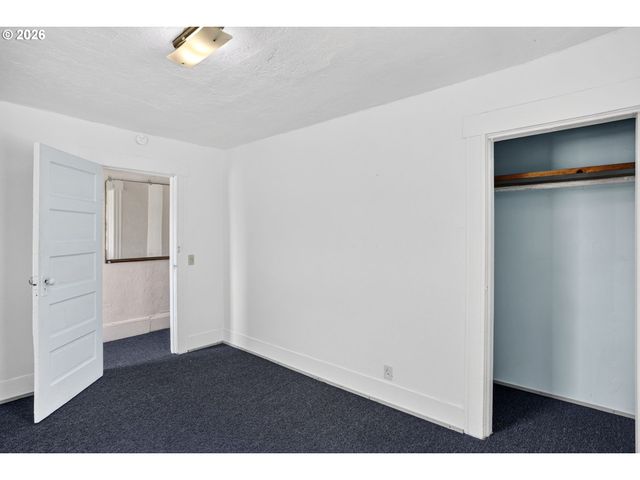 3929 Se 70TH Ave, Portland, OR 97206