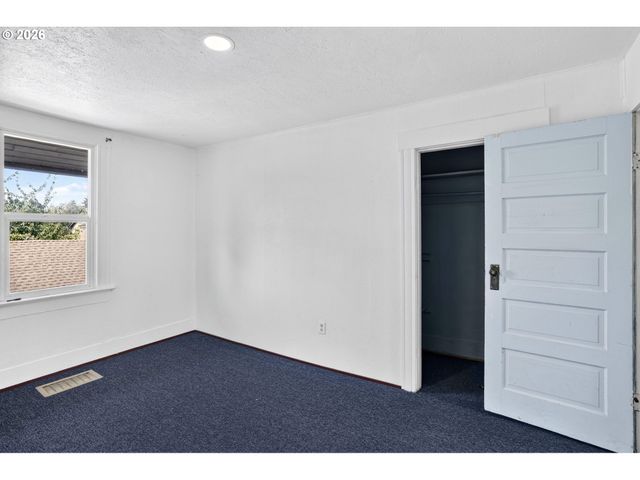 3929 Se 70TH Ave, Portland, OR 97206