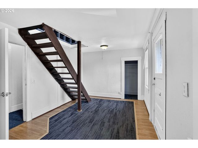 3929 Se 70TH Ave, Portland, OR 97206