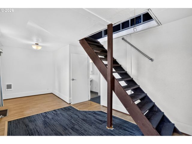 3929 Se 70TH Ave, Portland, OR 97206
