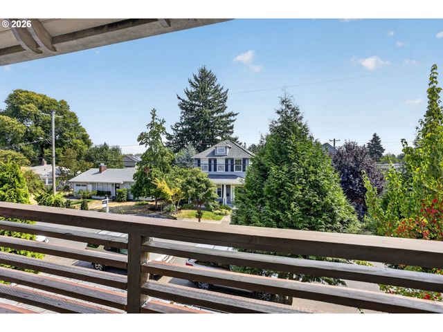 3929 Se 70TH Ave, Portland, OR 97206