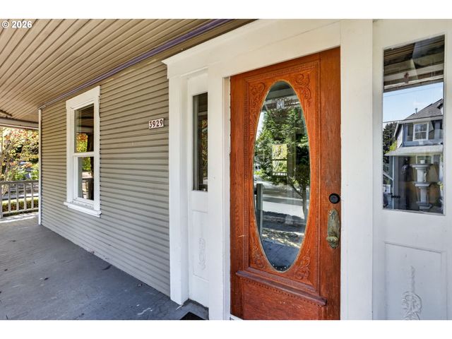 3929 Se 70TH Ave, Portland, OR 97206