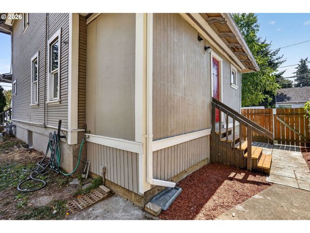 3929 Se 70TH Ave, Portland, OR 97206