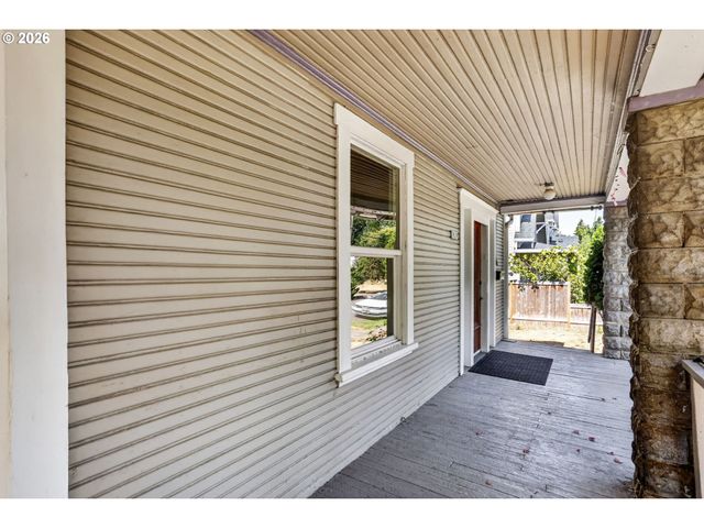 3929 Se 70TH Ave, Portland, OR 97206