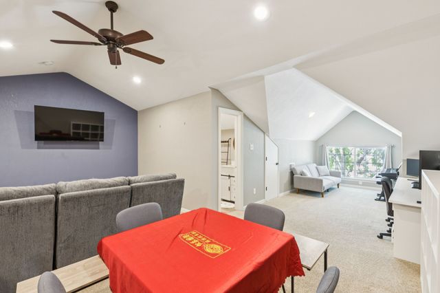 2209 Red Hawk Lane, Euless, TX 76039