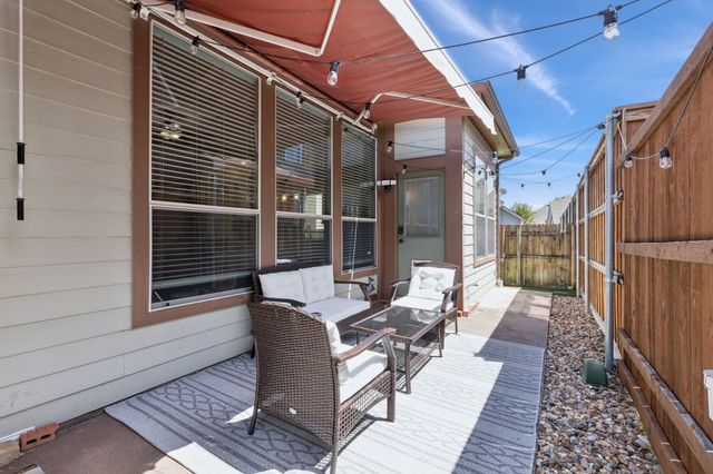 2209 Red Hawk Lane, Euless, TX 76039