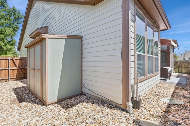 2209 Red Hawk Lane, Euless, TX 76039