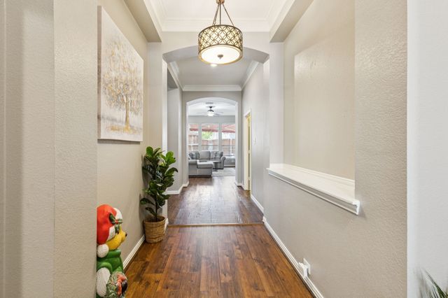 2209 Red Hawk Lane, Euless, TX 76039